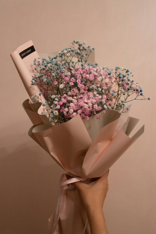 Elegant Arrangements Featuring Everlasting Flowers