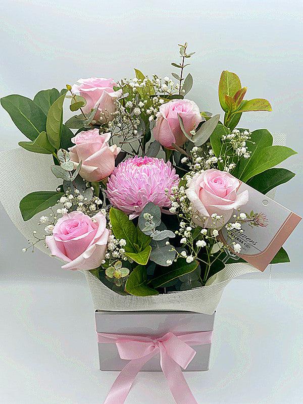 Flower Delivery Melbourne - Same Day Delivery Online Melbourne Florist - Blushing Bloom Box- Flowers Express CO