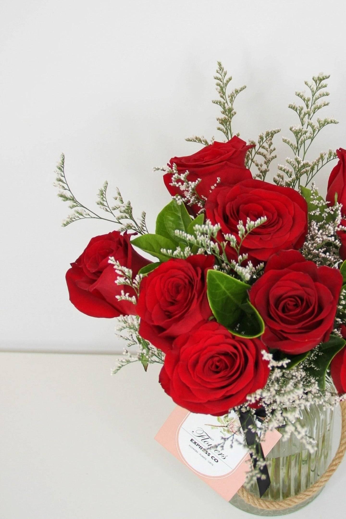 Red Rose Jar 10 Stems